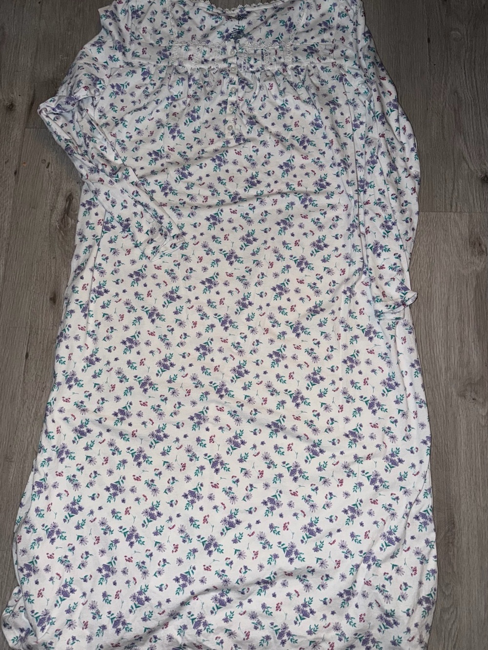 Croft & Barrow NWOT Floral Smocked Long Sleeve Nightgown Large